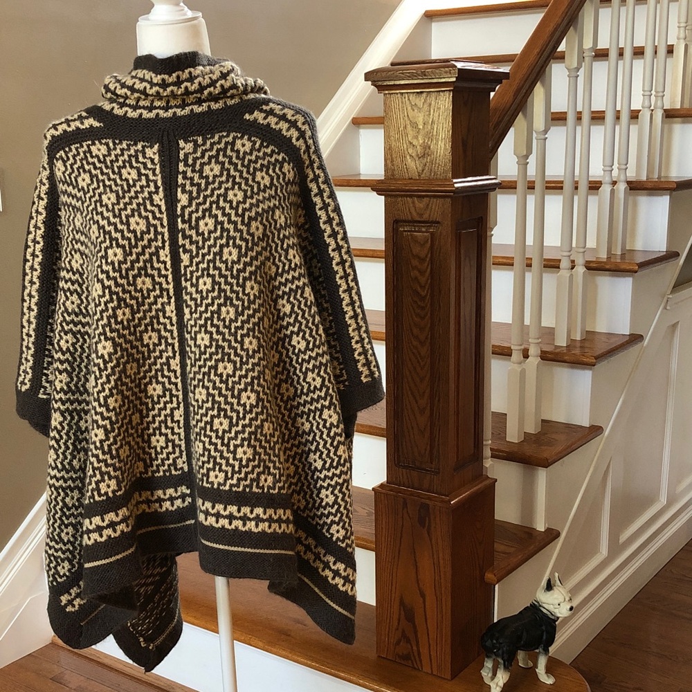 Ralph Lauren Brown and Cream Patterned Knit Poncho NWT